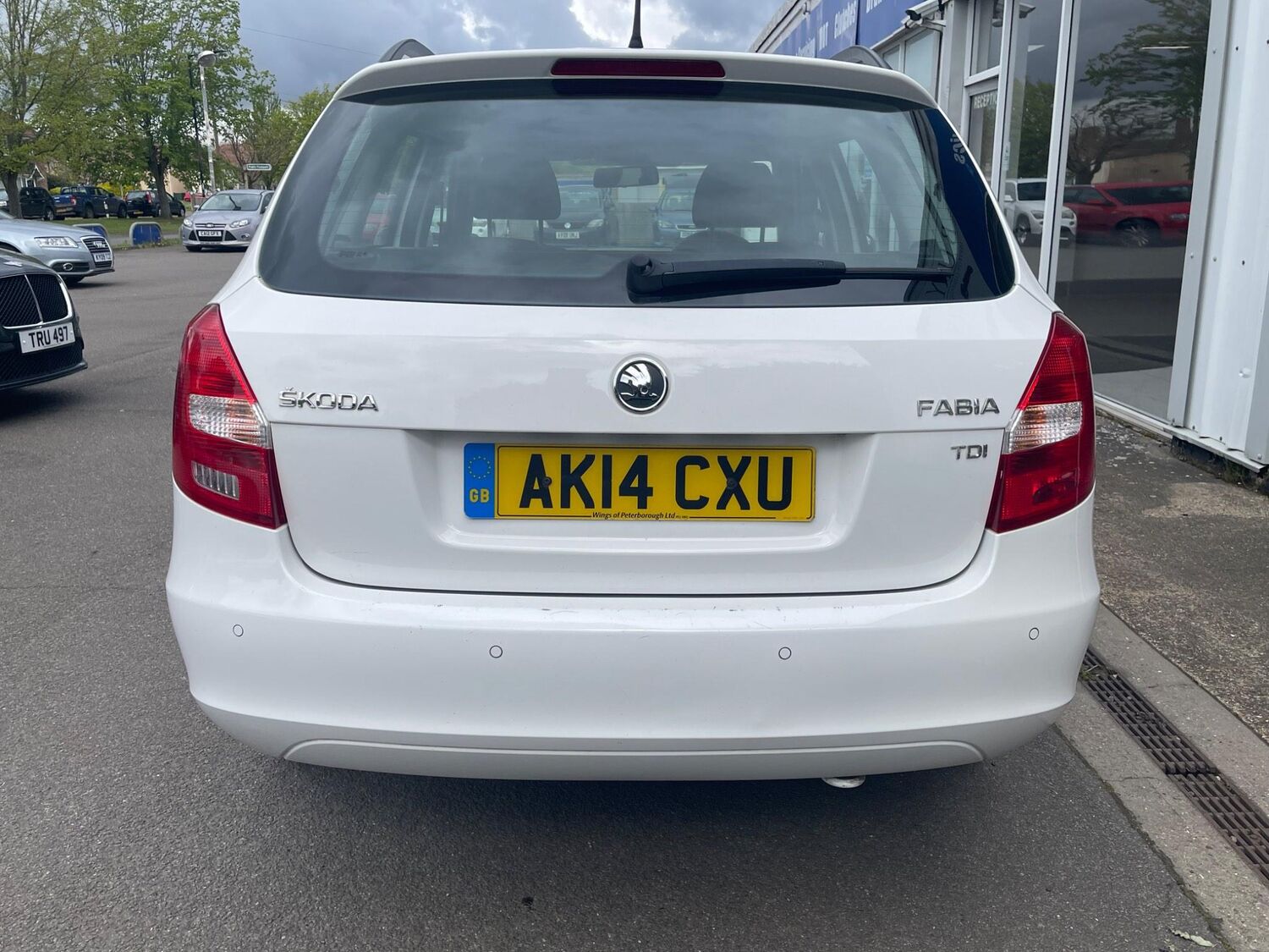 Used SKODA FABIA 2014 White in Bury St Edmunds, Suffolk Bury Motor
