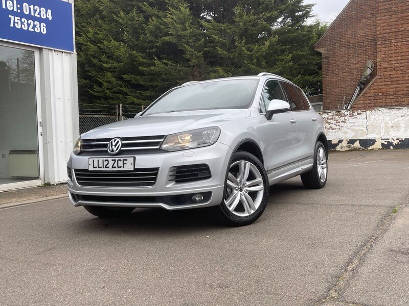 VOLKSWAGEN TOUAREG