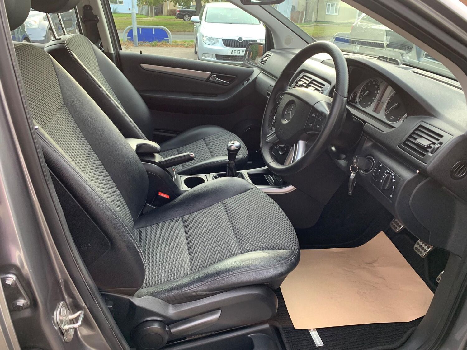 Used MERCEDESBENZ B CLASS 2010 Grey in Bury St Edmunds, Suffolk Bury